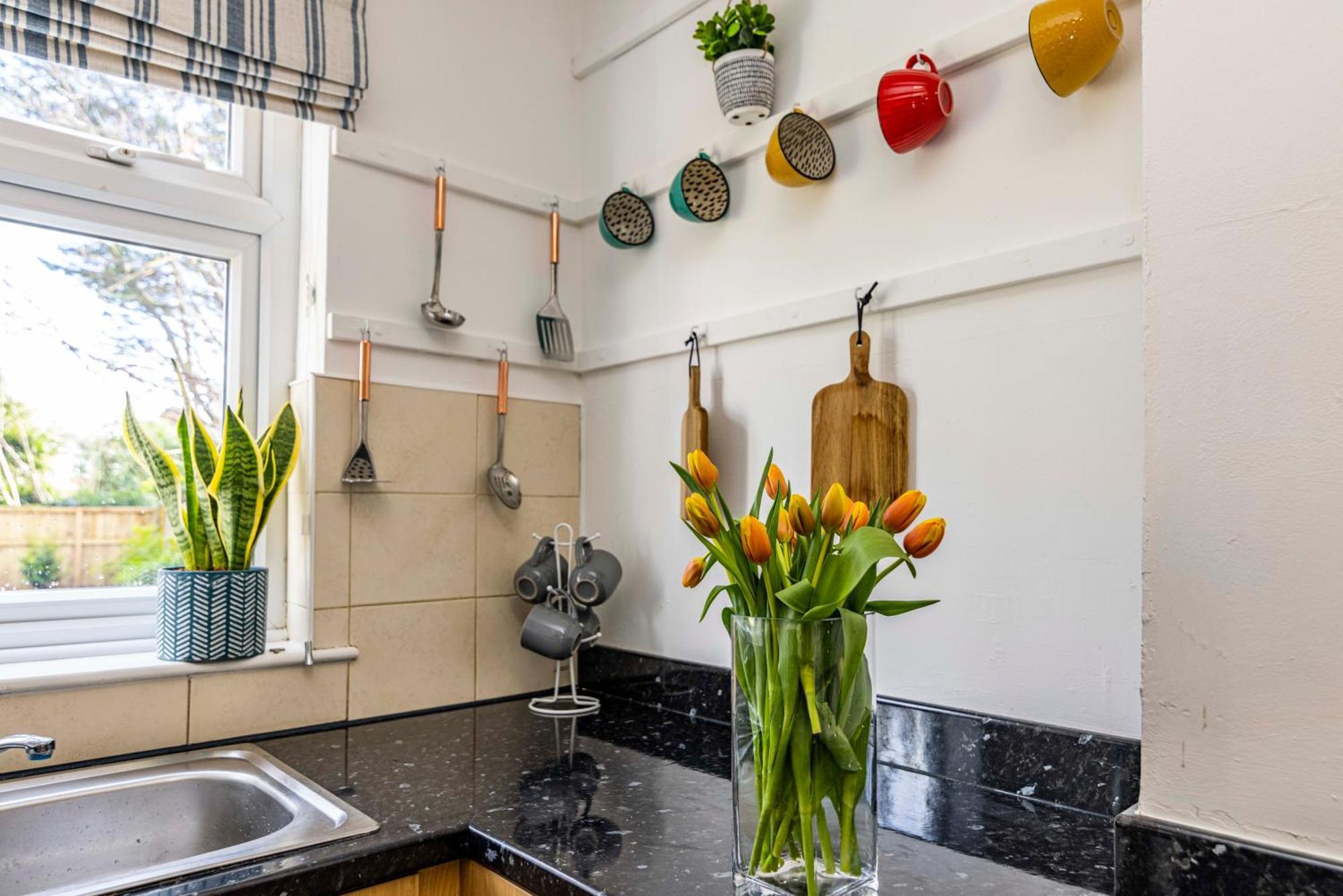 Lovely 4Bdr Home- Off Street Parking Sleeps 7 Nottingham Exterior foto